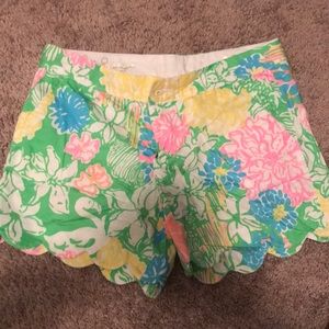 Lilly Pulitzer scallop shorts
